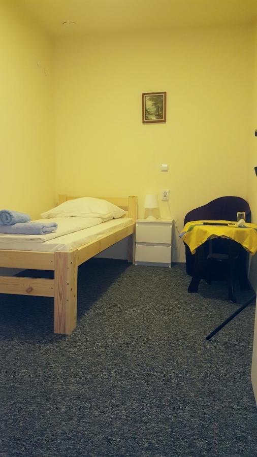 Etna - Hostel -Noclegi เชชูฟ ภายนอก รูปภาพ