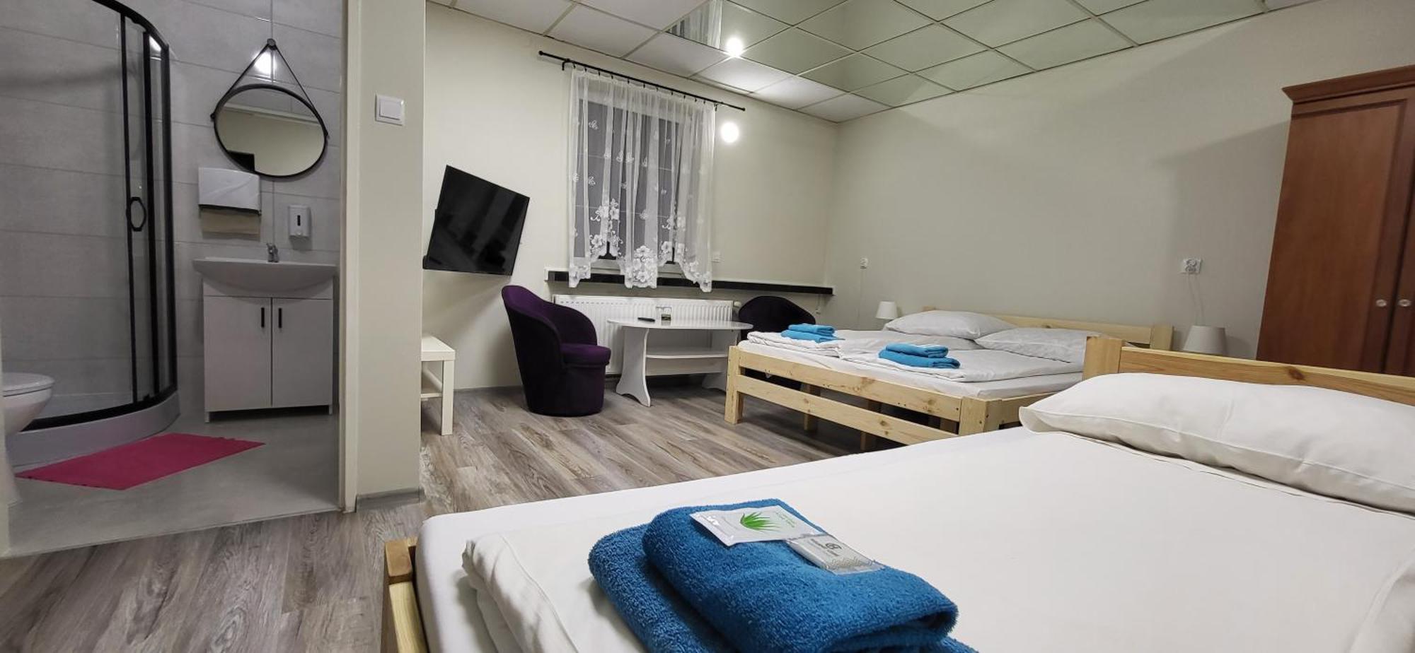 Etna - Hostel -Noclegi เชชูฟ ภายนอก รูปภาพ