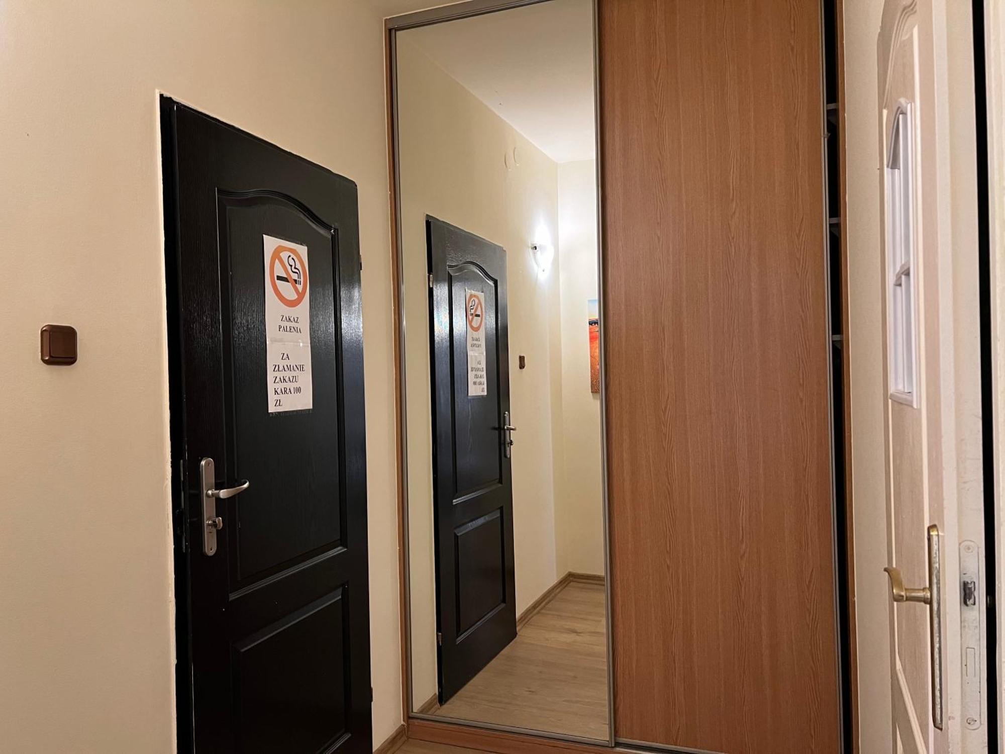 Etna - Hostel -Noclegi เชชูฟ ภายนอก รูปภาพ