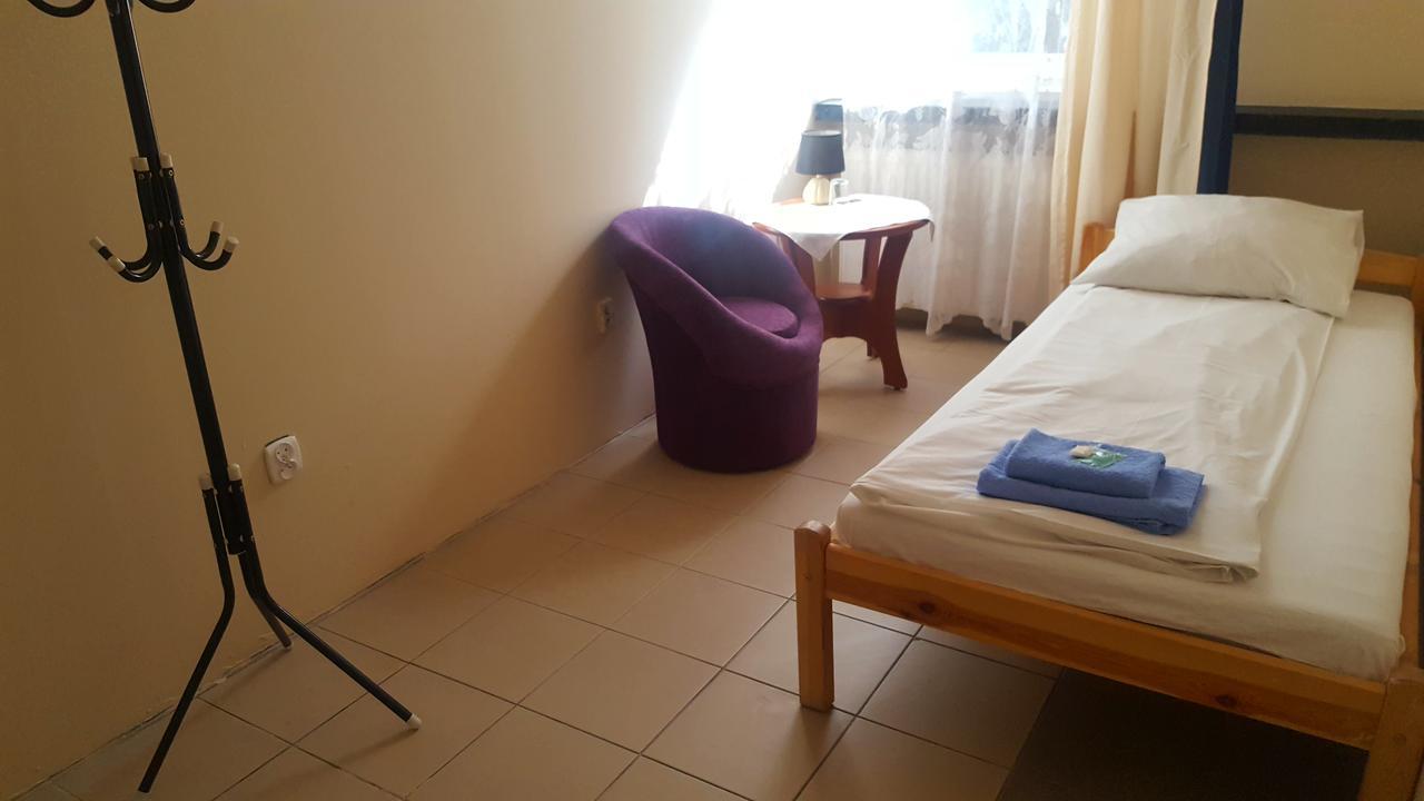 Etna - Hostel -Noclegi เชชูฟ ภายนอก รูปภาพ